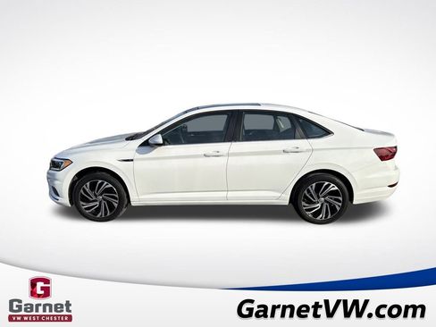 Used 2021 Volkswagen Jetta SEL image 2