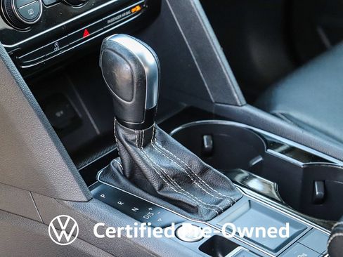 Used 2023 Volkswagen Atlas SE w/ Black Wheel Package FWD image 23