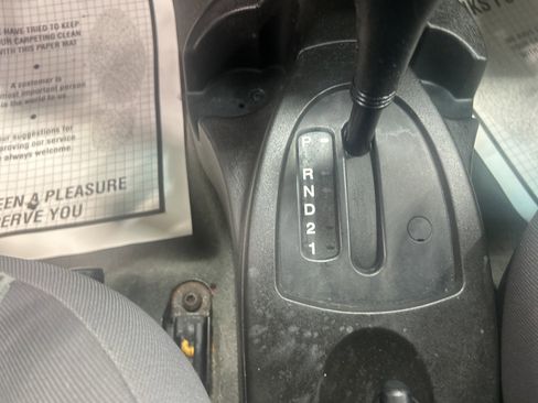 Used 2006 Ford Focus ZX4 image 18