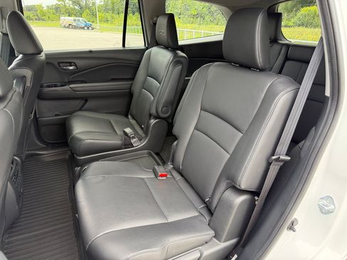 Used 2022 Honda Pilot Touring image 22