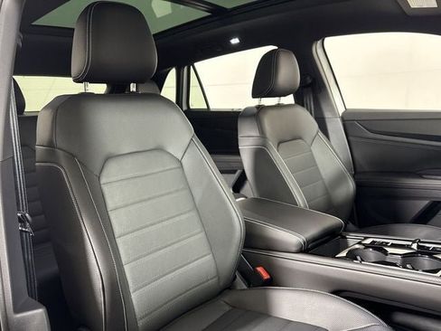 New 2026 Volkswagen Atlas Cross Sport SEL AWD/4WD image 14