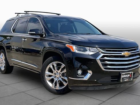 Used 2018 Chevrolet Traverse High Country AWD/4WD image 3