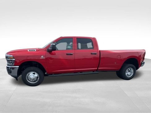 New 2026 RAM 3500 Tradesman AWD/4WD image 4