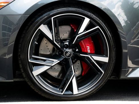 Used 2022 Audi RS 6 w/ Executive Package AWD/4WD image 26