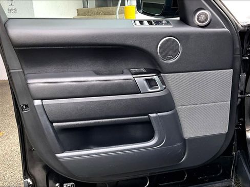 Used 2022 Land Rover Range Rover Sport HSE Silver Edition image 9