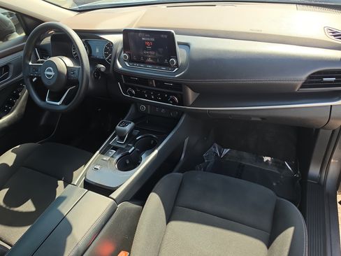 Used 2023 Nissan Rogue S FWD image 10