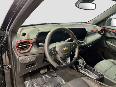 Used 2026 Chevrolet TrailBlazer RS w/ Convenience Package AWD/4WD image 9