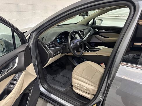Used 2019 Buick Enclave Essence image 30