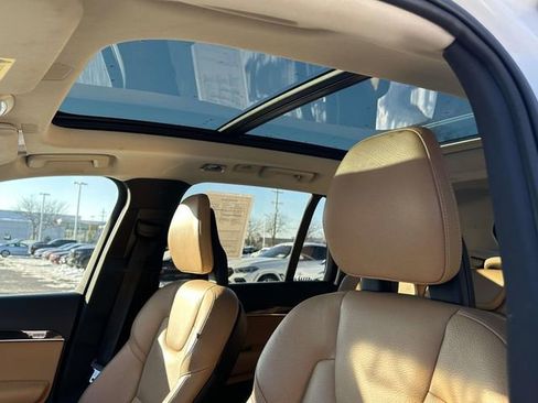 Used 2016 Volvo XC90 T6 Momentum image 27