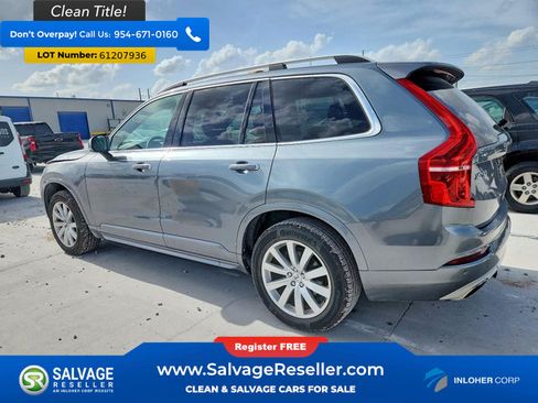 Used 2018 Volvo XC90 T6 Momentum w/ Momentum Plus Package AWD/4WD image 3