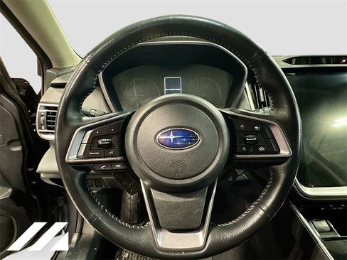 Used 2022 Subaru Outback Limited image 11