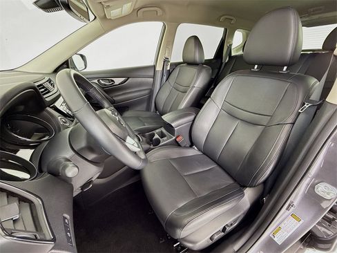 Used 2018 Nissan Rogue SL image 5