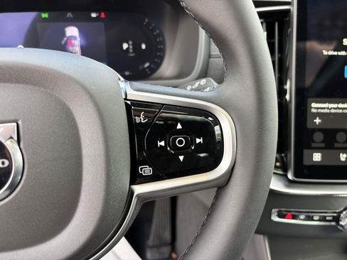 New 2026 Volvo XC90 B6 Plus w/ Protection Package Premier image 19