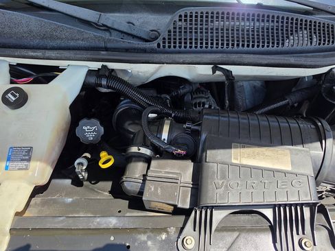 Used 2012 Chevrolet Express 2500 w/ Cold Climate Package RWD image 53