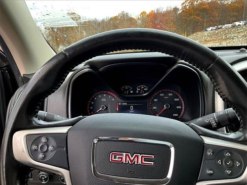 Used 2015 GMC Canyon SLE w/ SLE Convenience Package image 16