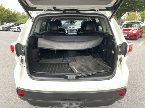 Used 2016 Toyota Highlander Limited AWD/4WD image 26