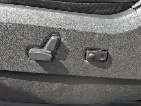 Used 2019 Dodge Grand Caravan GT FWD image 16