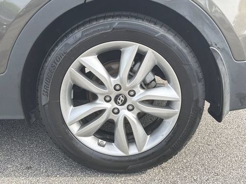 Used 2014 Hyundai Santa Fe Sport 2.0T w/ Technology Package 05 FWD image 22