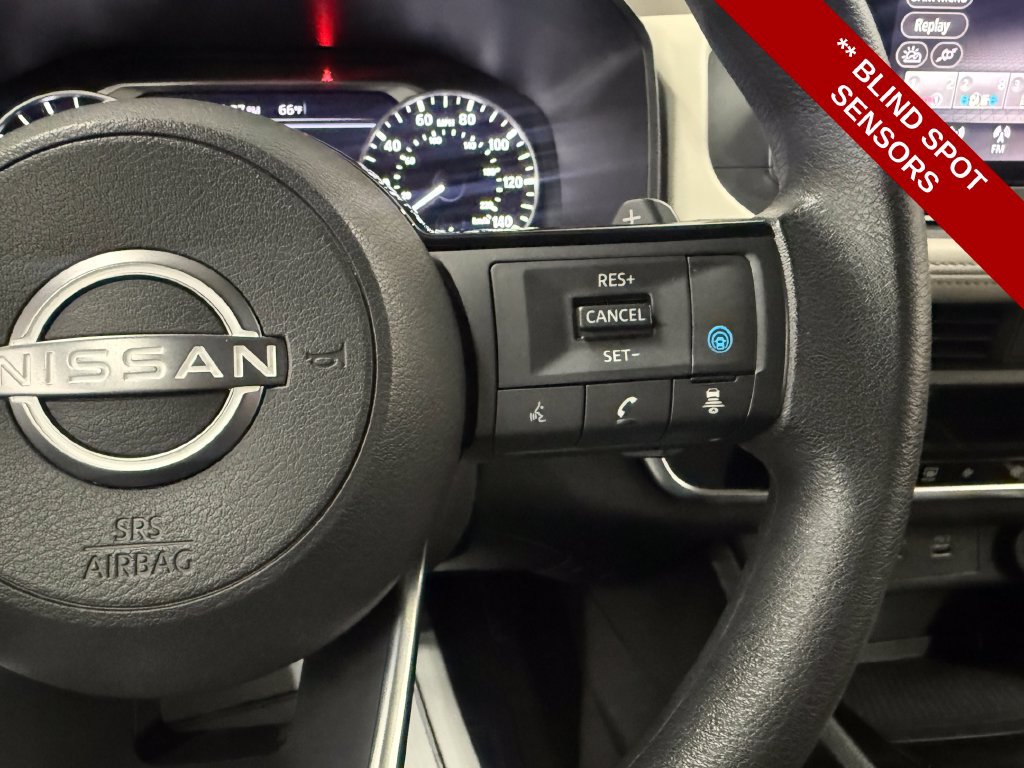 Used 2023 Nissan Rogue SV AWD/4WD image 19