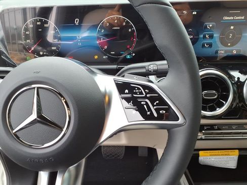 New 2026 Mercedes-Benz GLA 250 4MATIC image 21
