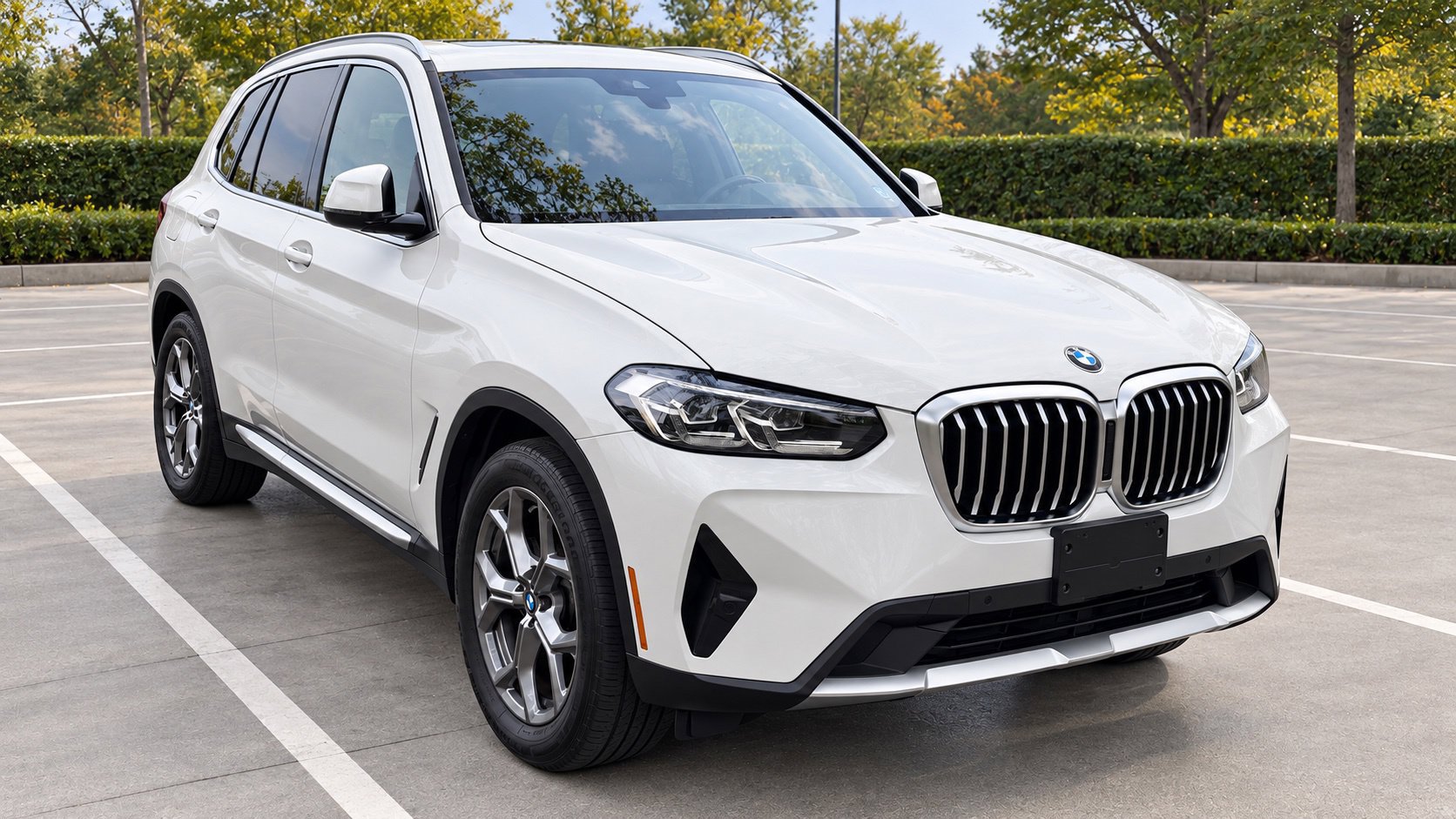 Used 2022 BMW X3 xDrive30i AWD/4WD image 1