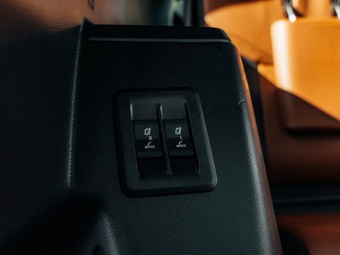 Used 2024 Lexus GX 550 w/ Cold Area Package AWD/4WD image 56