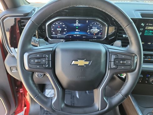 Used 2024 Chevrolet Silverado 1500 High Country w/ Z71 Off-Road Package AWD/4WD image 19
