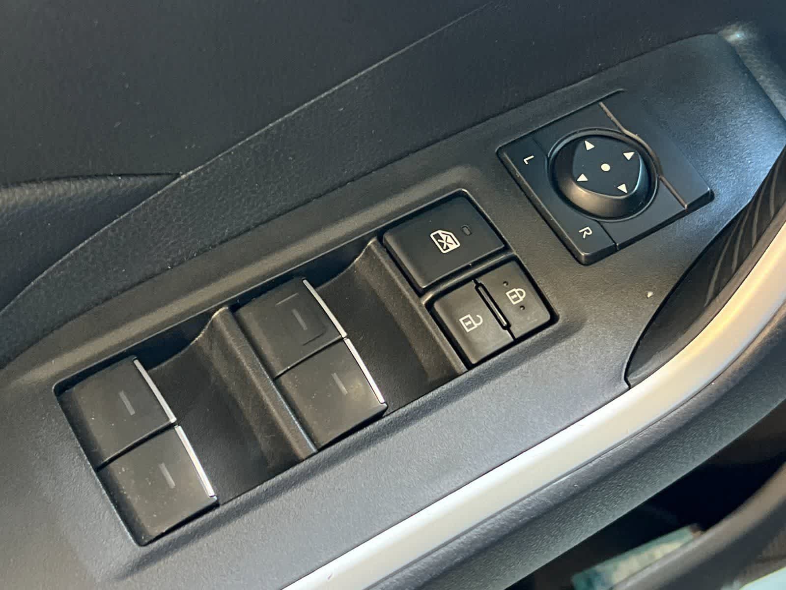 Used 2025 Toyota RAV4 XLE FWD image 14