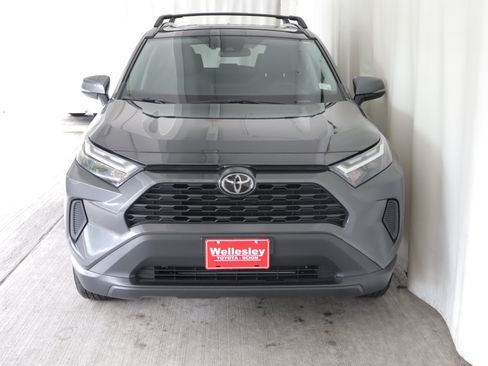 Used 2023 Toyota RAV4 XLE w/ Convenience Package AWD/4WD image 4