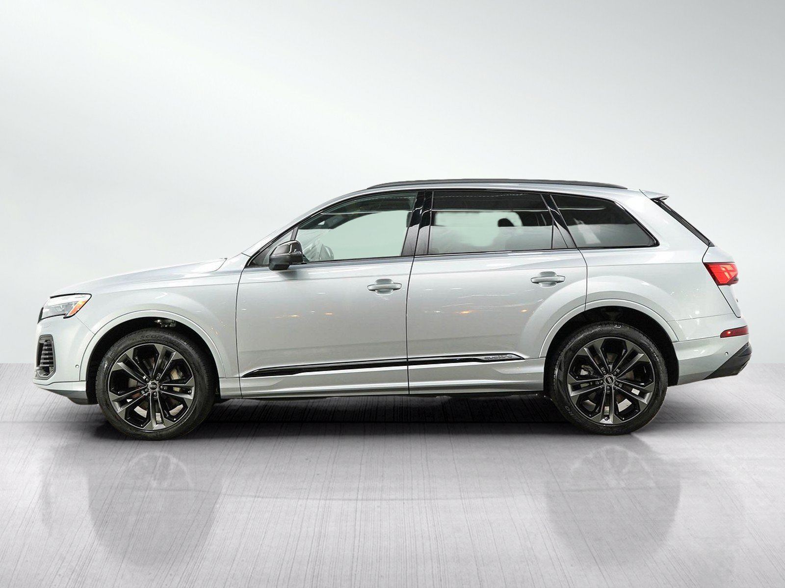 Used 2025 Audi Q7 3.0T Prestige AWD/4WD image 2