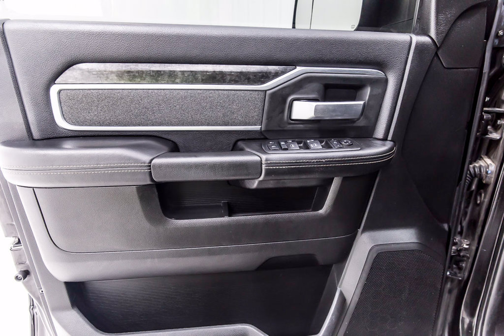 Used 2019 RAM 2500 Lone Star w/ Black Appearance Package AWD/4WD image 26