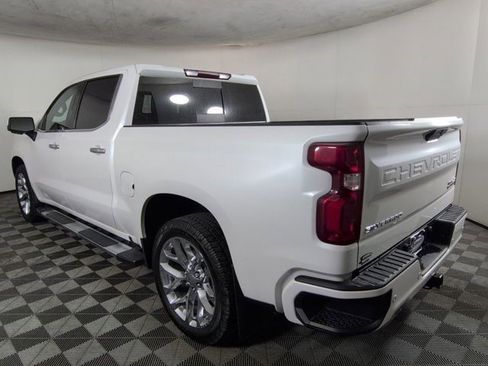 Certified 2022 Chevrolet Silverado 1500 High Country AWD/4WD image 9