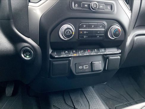 Used 2025 Chevrolet Silverado 1500 Custom image 33