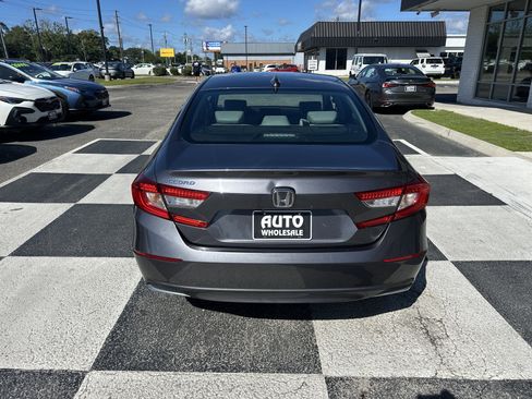 Used 2018 Honda Accord EX-L image 4
