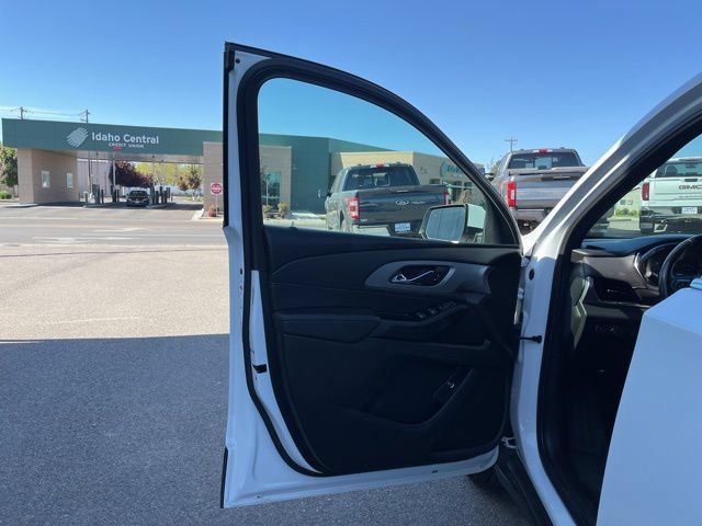Used 2023 Chevrolet Traverse LT AWD/4WD image 25