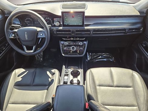 Used 2022 Lincoln Corsair FWD image 16
