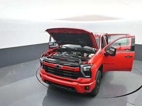 Used 2024 Chevrolet Silverado 2500 LTZ w/ LTZ Plus Package image 36