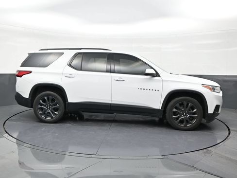 Used 2021 Chevrolet Traverse RS FWD image 6