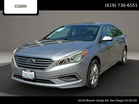 Used 2017 Hyundai Sonata SE FWD image 1