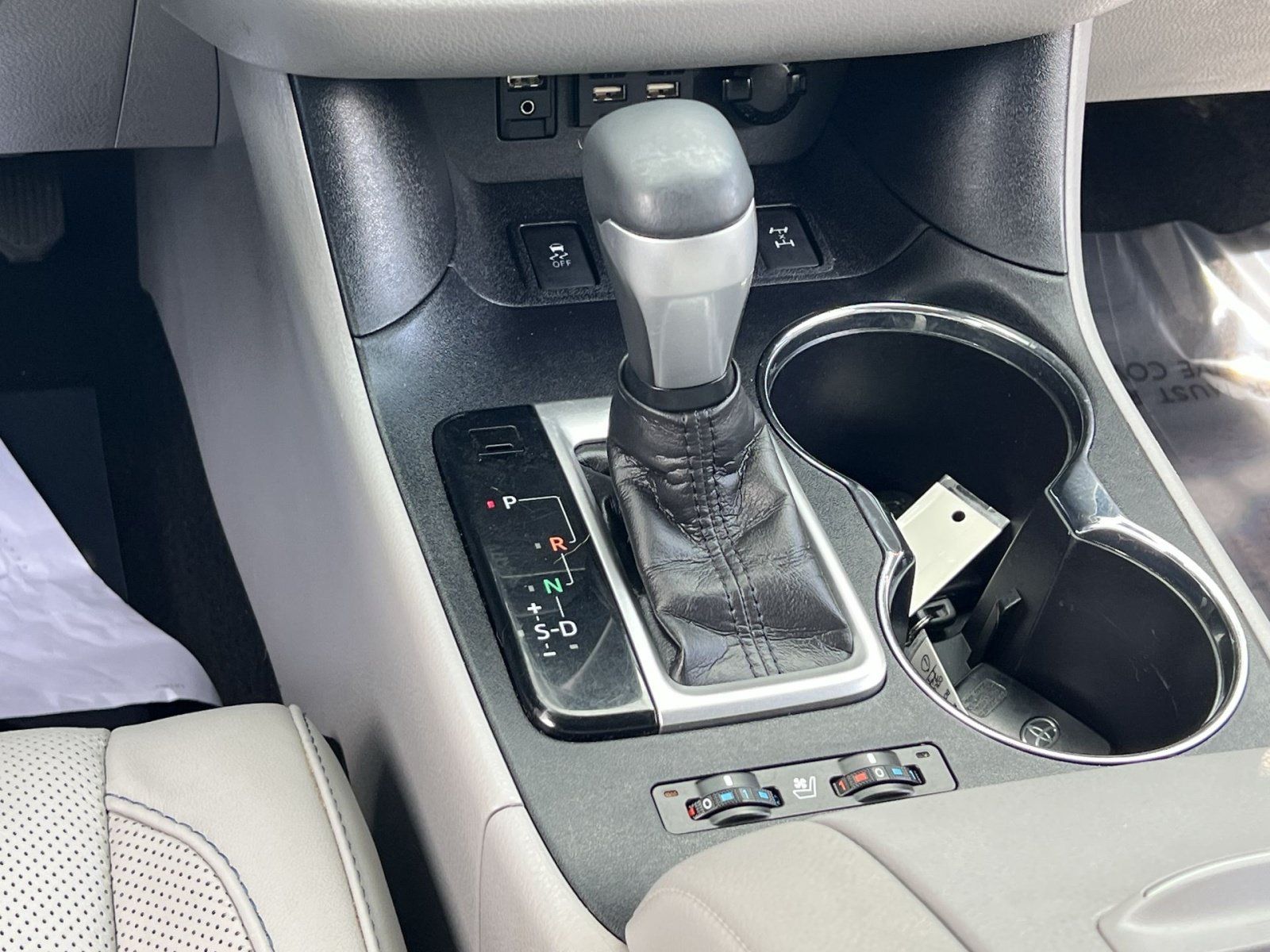 Used 2019 Toyota Highlander Limited AWD/4WD image 21