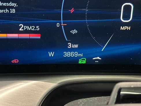 Used 2026 Cadillac Vistiq Luxury image 34