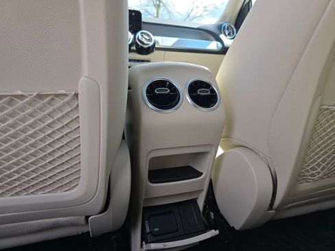 Certified 2023 Mercedes-Benz GLB 250 4MATIC image 27