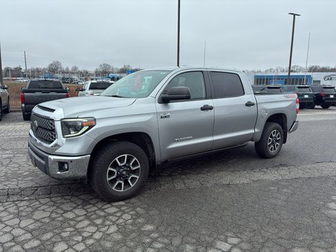 Used 2020 Toyota Tundra SR5 w/ TRD Off-Road Package image 3