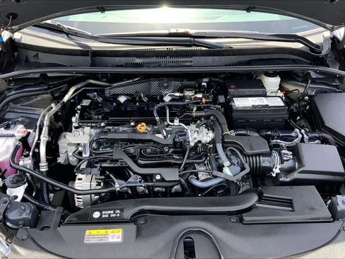 Certified 2025 Toyota Corolla SE FWD image 31