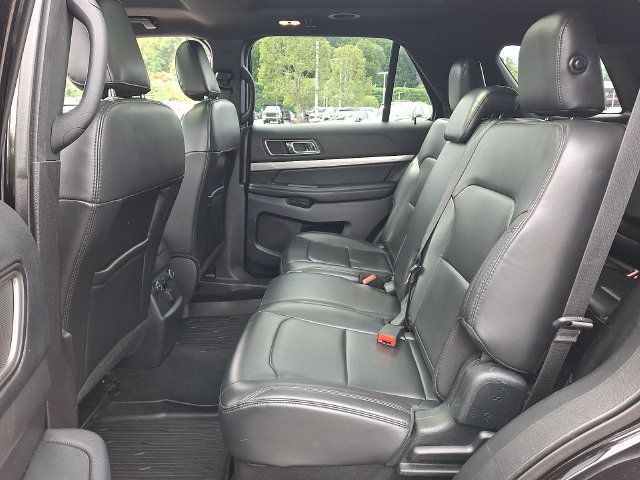 Used 2019 Ford Explorer XLT w/ Equipment Group 202A AWD/4WD image 18
