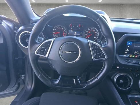 Used 2019 Chevrolet Camaro LT w/ Technology Package image 21