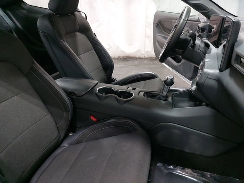 Used 2024 Ford Mustang Coupe image 10