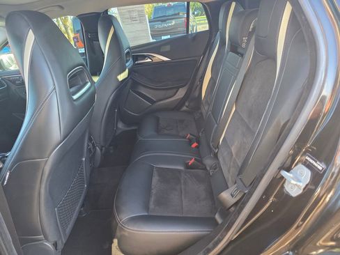 Used 2017 INFINITI QX30 Sport image 10