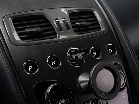 Used 2014 Aston Martin Vanquish Coupe RWD image 33