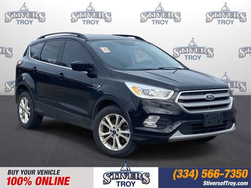 Used 2017 Ford Escape SE w/ Equipment Group 201A image 1